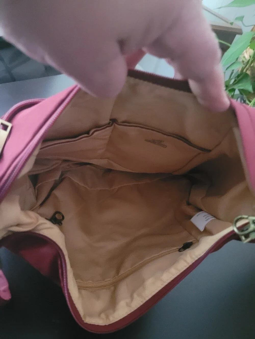Travelon Wine Red Women's Shoulder Bag - Travel-Friendly